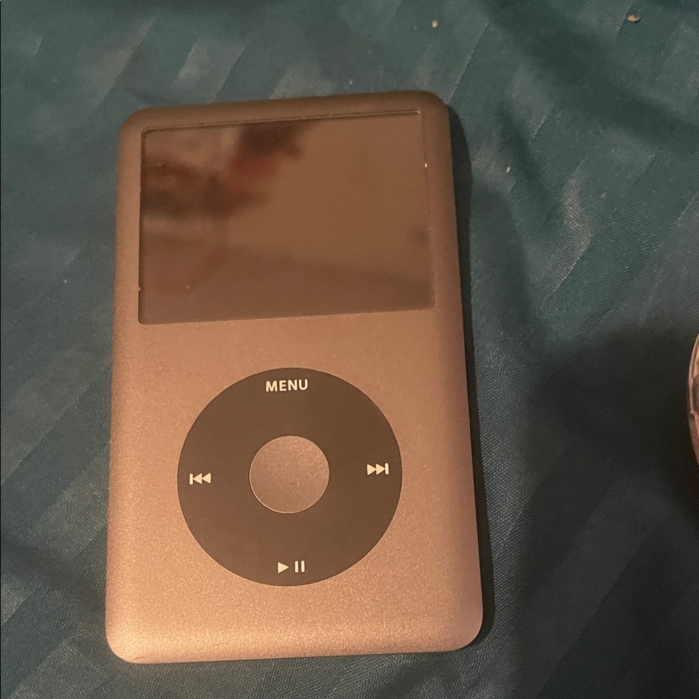 Apple Classic Silver MP3 Player